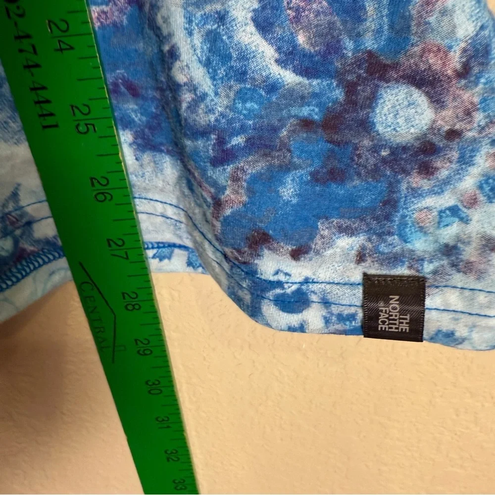 The Northface Blue Gray Floral V Neck Women's Top sz XL - Picture 11 of 11